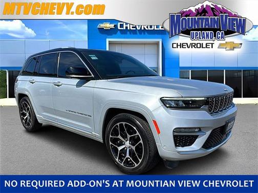2022 Jeep Grand Cherokee Summit