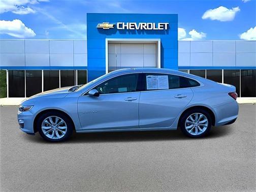 2022 Chevrolet Malibu FWD LT