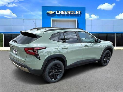 Cacti Green 2026 Chevrolet Trax FWD ACTIV