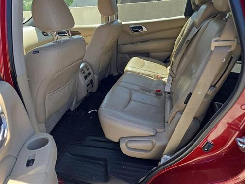 2020 Nissan Pathfinder Platinum 2WD