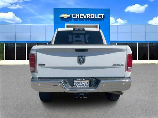 2018 RAM 2500 Laramie Crew Cab 4x4 6'4' Box