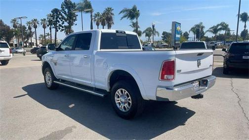 2018 RAM 2500 Laramie Crew Cab 4x4 6'4' Box