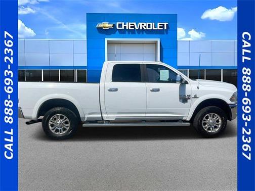 2018 RAM 2500 Laramie Crew Cab 4x4 6'4' Box