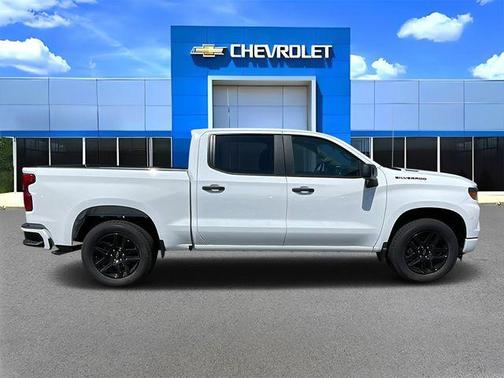 Summit White 2026 Chevrolet Silverado 1500 Custom
