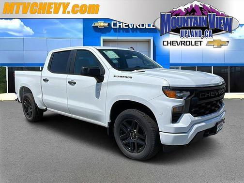 Summit White 2026 Chevrolet Silverado 1500 Custom