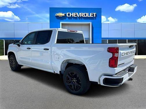 Summit White 2026 Chevrolet Silverado 1500 Custom