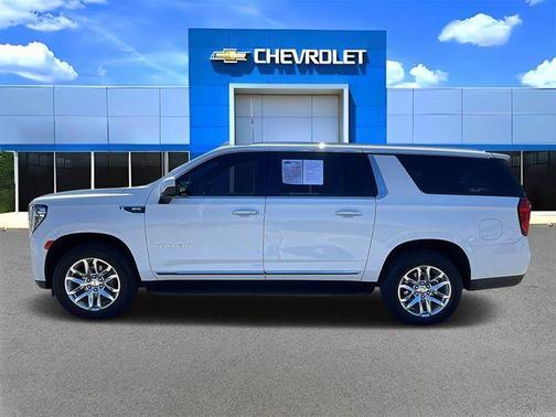 2023 GMC Yukon XL SLT