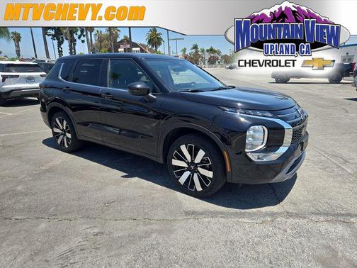 Black 2025 Mitsubishi Outlander SE S-AWC