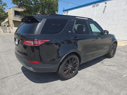 Black 2017 Land Rover Discovery HSE LUXURY
