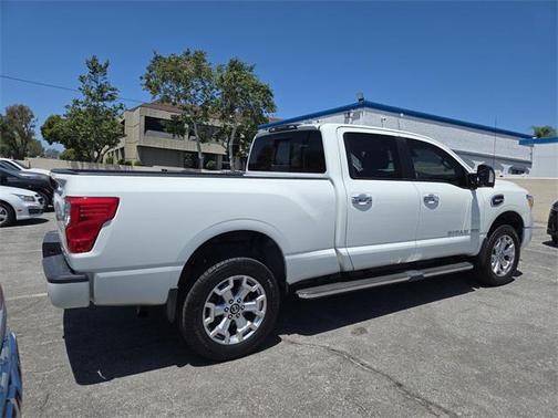 2020 Nissan Titan XD SV