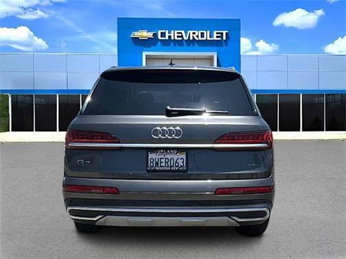 2021 Audi Q7 45 Premium Plus