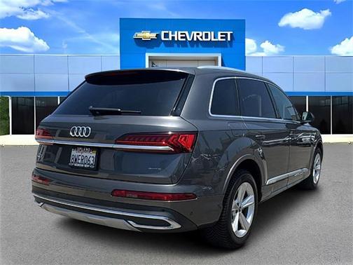 2021 Audi Q7 45 Premium Plus