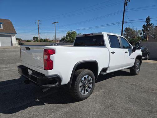 2025 Chevrolet Silverado 2500 Custom