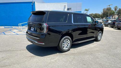 Black 2026 Chevrolet Suburban LT