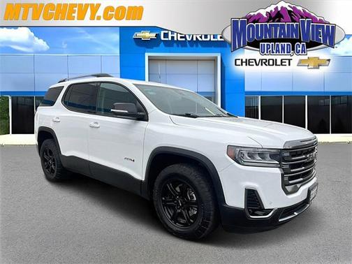 2022 GMC Acadia AWD AT4