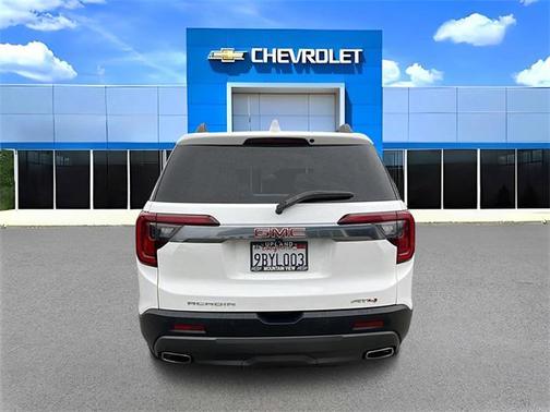 2022 GMC Acadia AWD AT4