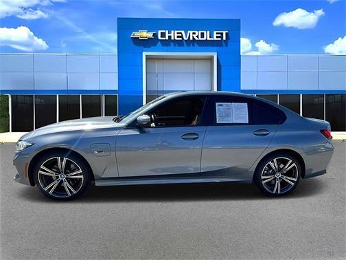 2023 BMW 330e Base