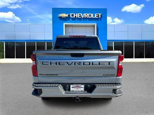 Sterling Gray Metallic 2026 Chevrolet Silverado 1500 Custom