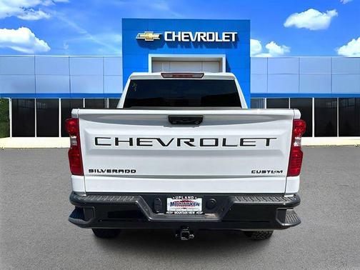 Summit White 2026 Chevrolet Silverado 1500 Custom Trail Boss