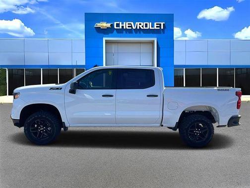 Summit White 2026 Chevrolet Silverado 1500 Custom Trail Boss