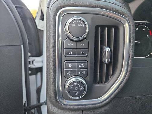 Summit White 2021 GMC Sierra 2500 SLT