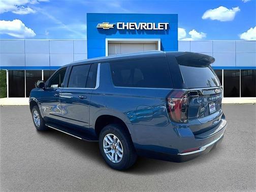 2025 Chevrolet Suburban LS