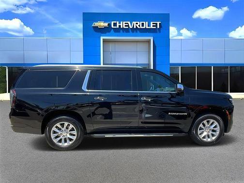 Black 2025 Chevrolet Suburban Premier