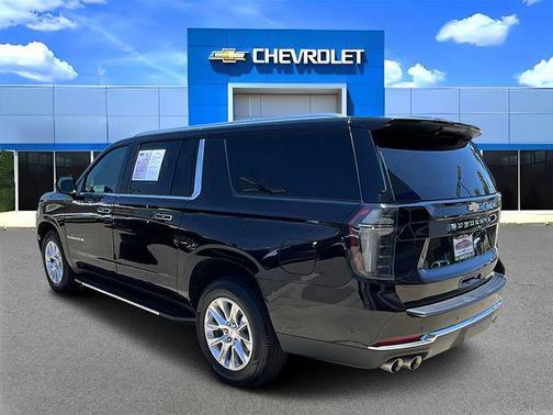 Black 2025 Chevrolet Suburban Premier