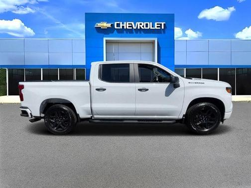 Summit White 2026 Chevrolet Silverado 1500 Custom