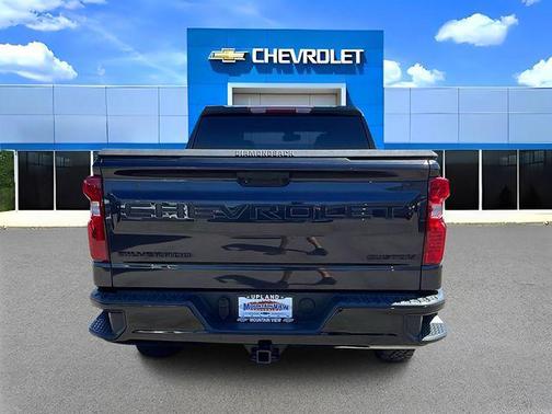 Dark Ash Metallic 2023 Chevrolet Silverado 1500 Custom Trail Boss