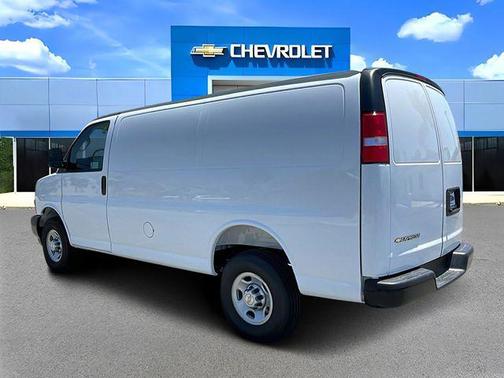 2025 Chevrolet Express 2500 RWD 2500 Regular Wheelbase WT
