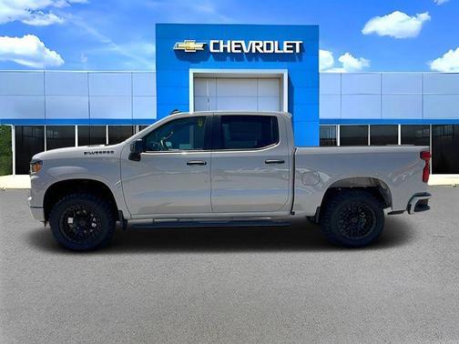 White Sands 2026 Chevrolet Silverado 1500 Custom