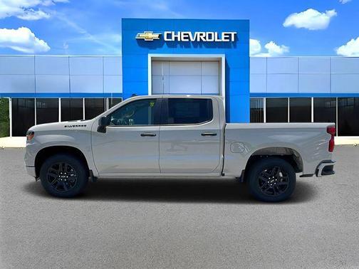 Summit White 2026 Chevrolet Silverado 1500 Custom