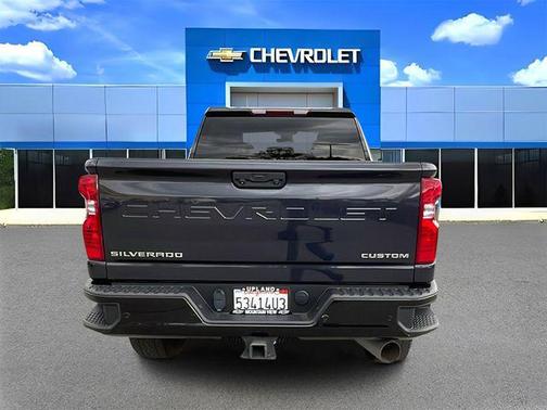 Dark Ash Metallic 2024 Chevrolet Silverado 2500 Custom