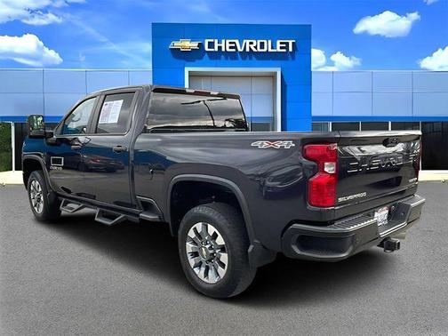 Dark Ash Metallic 2024 Chevrolet Silverado 2500 Custom