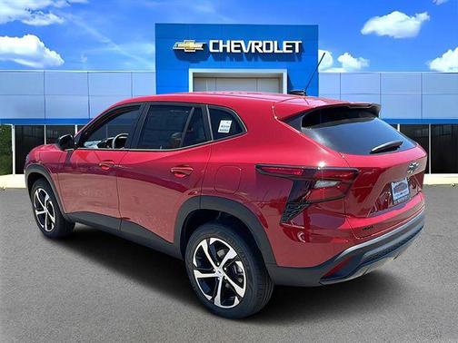 Apex Red 2026 Chevrolet Trax FWD 1RS