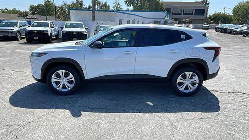 Summit White 2026 Chevrolet Trax LS