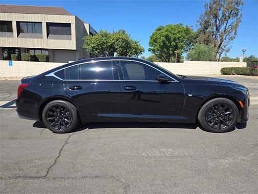 2022 Cadillac CT5 Luxury