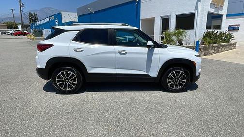 Summit White 2026 Chevrolet Trailblazer LT