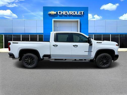Summit White 2026 Chevrolet Silverado 2500 LTZ