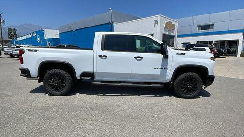 Summit White 2026 Chevrolet Silverado 2500 LTZ