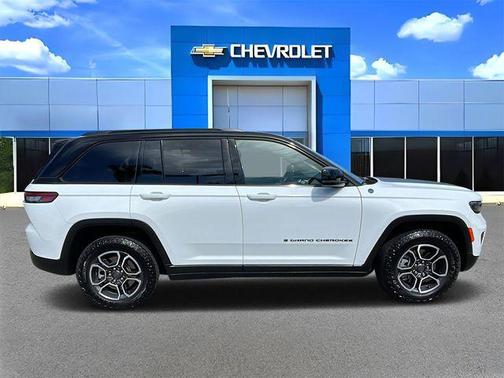 2023 Jeep Grand Cherokee 4xe Trailhawk