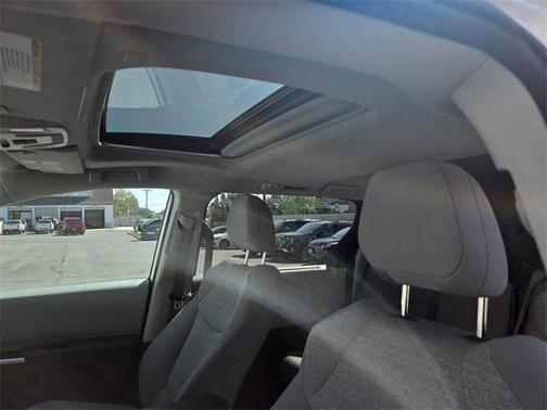 2022 Toyota Sienna LE