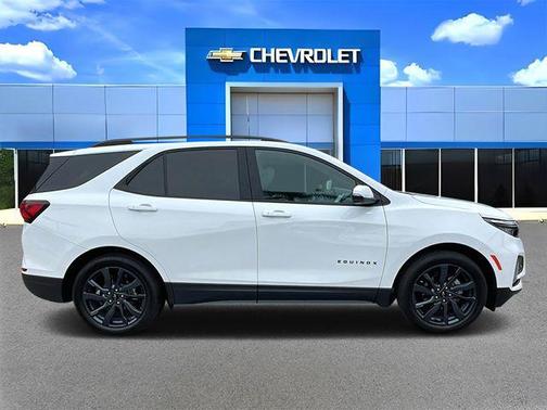Summit White 2024 Chevrolet Equinox FWD RS