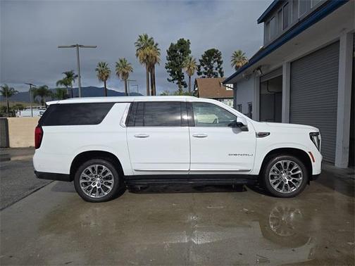 2025 GMC Yukon XL Denali
