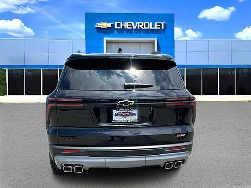 Mosaic Black Metallic 2026 Chevrolet Traverse AWD Z71