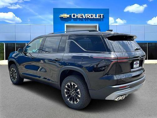 Mosaic Black Metallic 2026 Chevrolet Traverse AWD Z71