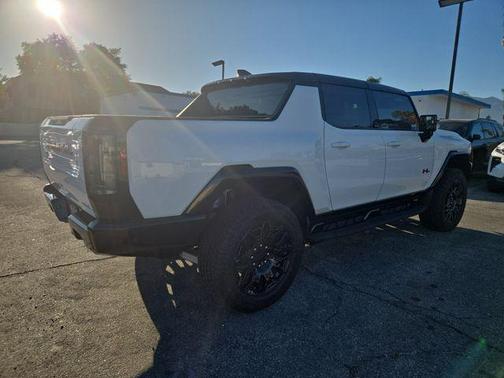 Interstellar White 2024 GMC HUMMER EV Pickup 2X