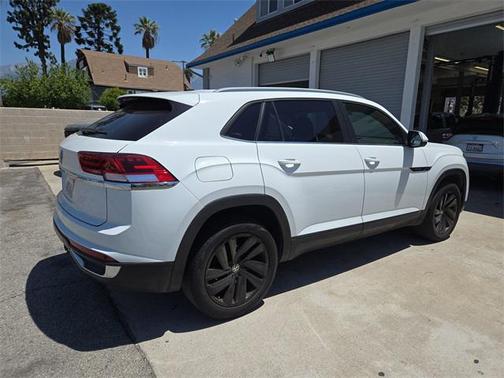 2022 Volkswagen Atlas Cross Sport 3.6L V6 SE w/Technology