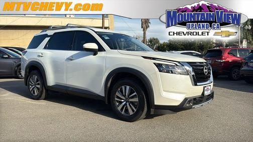 2024 Nissan Pathfinder SL FWD